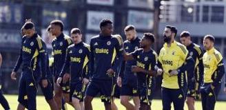 Fenerbahçe taraftarına büyük müjde! Yıldız isim geri döndü