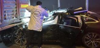 Katliam gibi kaza! Tıra çarpan araçtaki 4 kişi feci şekilde can verdi