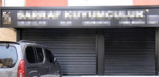 Büyükçekmece'de bir kuyumcu piyasadan topladığı altın ve paralarla ortadan kayboldu