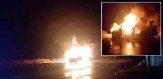 Park halindeki araç alev alev yandı, geriye hurda kaldı