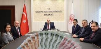 TÜRK-İŞ'in kapalı zarfındaki asgari ücret talebi belli oldu