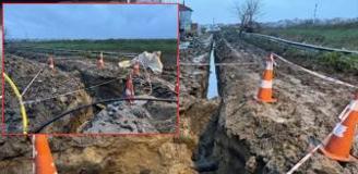 Toprak kaydı, işçiler göçük altında kaldı