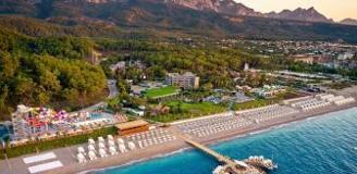 Rus iş insanının lüks oteli 6 milyar TL'ye satışa çıkarıldı