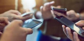 İran'da polis telefonlara bu mesajı göndermeye başladı