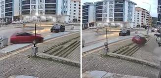 Direksiyon dersinde fren yerine gaza basınca olanlar oldu! İşte o anlar