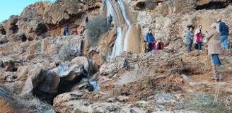 2 yıl aradan sonra akmaya başladı, bölge halkı havalara uçtu