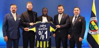 Kante'nin giydiği ayakkabı törene damga vurdu: Herkes aynı yorumu yapıyor