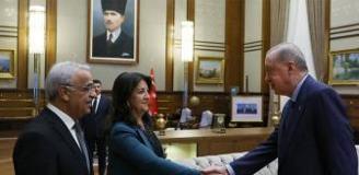 Külliye'de Terörsüz Türkiye zirvesi! Erdoğan DEM Parti heyetini kabul etti