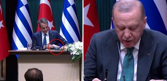 Cumhurbaşkanı Erdoğan'la görüşen Miçotakis'in hareketi basın toplantısına damga vurdu