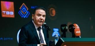 Antalya Büyükşehir Belediye Başkanı Muhittin Böcek yeniden hastaneye kaldırıldı