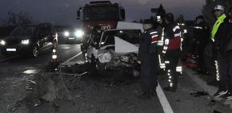 Manisa'da feci kaza: 2 ölü, 5 yaralı