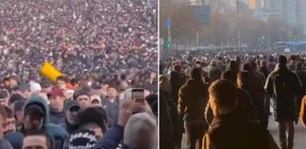 Rusya'da binlerce Müslüman bayram sabahı camilere akın etti