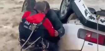Muğla'da otomobil sel sularına kapıldı: 1 ölü, 1 yaralı
