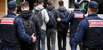 İzmir'de okul saldırısı hazırlığı iddiası: 8 öğrenci gözaltına alındı