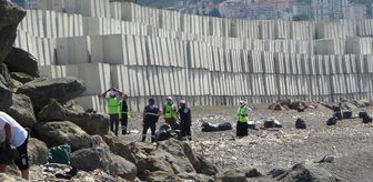 Devasa bloklar Faroz Limanı'na dizildi, görenler Çin Seddi'ne benzetti