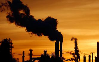 Enerji tedarikinde fosil yakıtlar: Mecburiyet mi felaket mi?