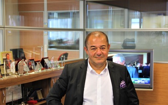 Kartlar yeniden dağıtılıyor...