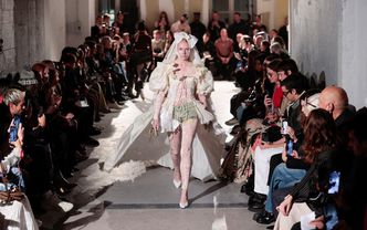 Paris moda haftasından öne çıkan detaylar