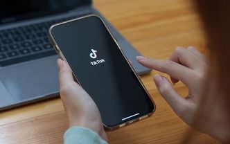TikTok'un büyülü dünyasına adım atmak: kurumsal firmalar için risk mi, fırsat mı?