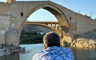 Silvan’ın elinde bir avuç nohut var ama dişleri yok!