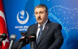 Destici vatanseverliğine borçlandı