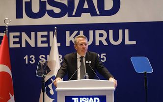 TÜSİAD: VESAYET ÖZLEMİ VE ÇIKAR HESAPLARI