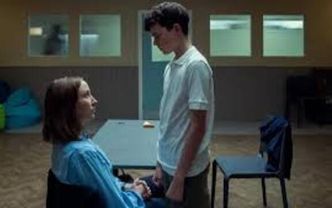 Sessizliğin Çığlığı: Adolescence ve Kuşakların Labirentinde