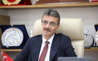 Gönüllere dokunan bir başkan: Şenol Dinç’in Erenler’deki sessiz devrimi