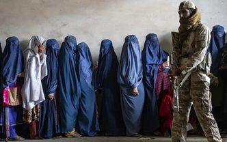 Taliban: Kadına talip, talebine kör