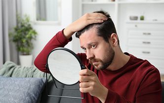 Saç dökülmesi ne zaman normal, hangi durumda değerlendirilmeli?