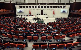 Bir kurultayın ardından;siyaset, hukuk ve belirsizlik