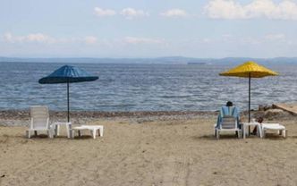 Havlu koyunca şezlong, şezlong koyunca sahil sizin olur mu?