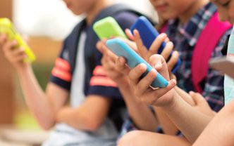 Çocuğunuza Ne Zaman Telefon Almalısınız?