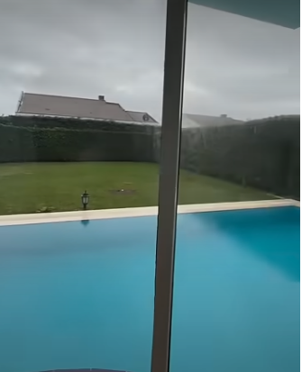 Özcan Deniz tüm siteyi satın aldı! Emlakçı bir bir anlattı