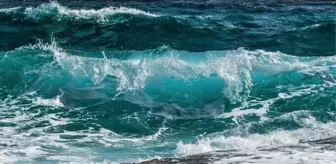 Rüyada tsunami görmek nedir? Rüyada tsunamiden kaçmak ne anlama gelir? Rüyada tsunami ve deprem görmek ne demek?