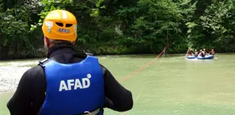 Uzungöl'de Suya Düşen Çocuk İçin Arama Çalışmaları Devam Ediyor