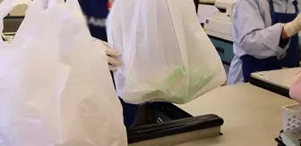 Plastik poşet yerine sadece kağıt ve bez çanta satan marketler yandı
