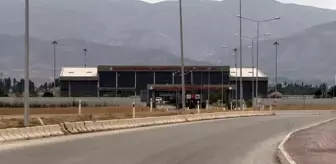 Hakkari'de Uçak Bileti Bulmakta Zorluk Yaşanıyor