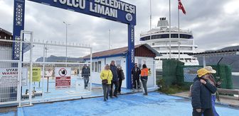 Amasra Limanı'na 2026 yılının ilk Rus turistleri geldi