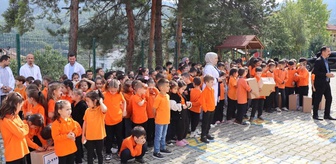 Kastamonu Küre'de kaymakamlık ve maden şirketi öğrencilere kırtasiye yardımı yaptı