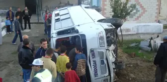 Söke'de Trafik Kazası 14 Yaralı