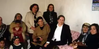 Kaymakam Eşinden 90 Yaş Üstü Kadınlara Ziyaret