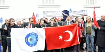 Kamu-Sen'den Fransız Konsolosluğu Önünde Protesto