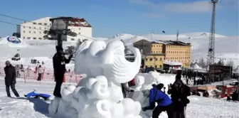 Uluslararası Erciyes Kar Festivali Renkli Geçti