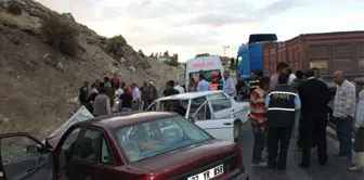 Korkuteli'nde Trafik Kazası: 5 Yaralı