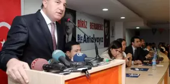 Antalya'da CHP'li Meclis Üyesi, AK Parti'ye Katıldı