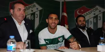 Ferdinand Bursaspor'a İmzaladı