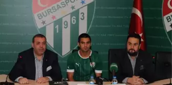 Bursaspor Aziz Behiç'i Kadrosuna Kattı