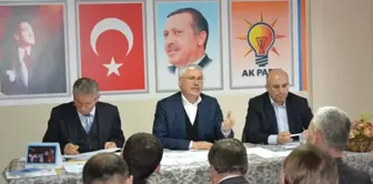 AK Parti Mahalle ve Köy Başkanları Toplandı