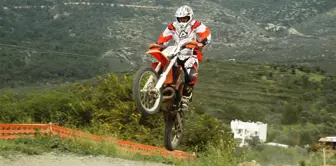 Türkiye Enduro Şampiyonası'nda Düşe Kalka Mücadele Ettiler